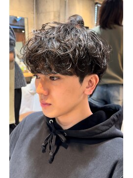 キュー(Cue_) メンズパーマシャドウパーマスパイラルパーマくせ毛風パーマ