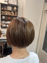サロン ド ラクサージュ(salon de Luxage)&nbsp;刈り上げ前下がりショート
