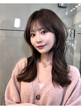 ベル 新宿(Belle) 夏に向けて少し明るめベージュで気分アップ
