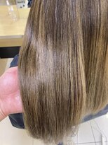 フェイス 大船(FACE)&nbsp;30代40代50代白髪もおしゃれにベージュハイライト/西原晃