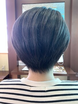 イル デ パン ILE DES PINS 耳かけコンパクトマッシュショート