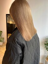 メリー オオサカ(Merly Osaka)&nbsp;ナチュラルなハイトーン_透明感やわらかベージュ_