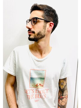 フランクスバーバーザスタンド(Frank’s barber the stand) ビジネスアップバング刈り上げアップバング