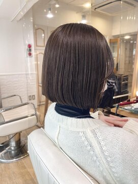 ネオリーブ チロル 横浜西口店(Neolive CiroL.) ボブ×ミルクベージュ ぷつっとボブ 横浜