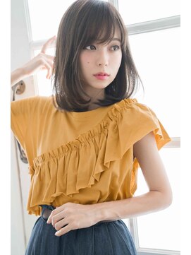 ゴート(GOAT) くびレイヤーデザインカラーグレージュ大人ガーリーカール小顔