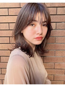 アンガーデン(Une GARDEN) くびレイヤー×束感前髪×小顔カット