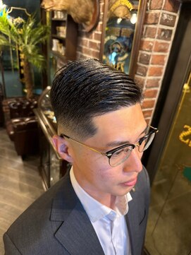 バレス 田町(BALES) [スキンフェード/ツイストスパイラル/田町]