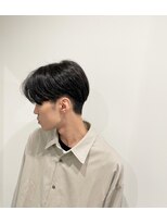 ユニコ(unico)&nbsp;センターパート　刈り上げマッシュ