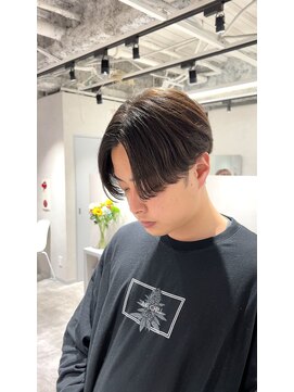 キートス(Kiitos) センターパート　ニュアンスパーマ