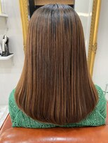 イーエス(E.S) 艶サラストレート