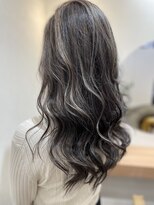 こもれびヘアー(こもれびhair+)&nbsp;コントラストハイライト×ロングレイヤー