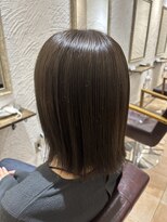 アマレット(Amaretto) 【オリーブグレージュ×外はねボブ】