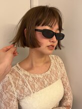 イピン(e'pine) 透明感たっぷりオリーブブラウンのぱつbob