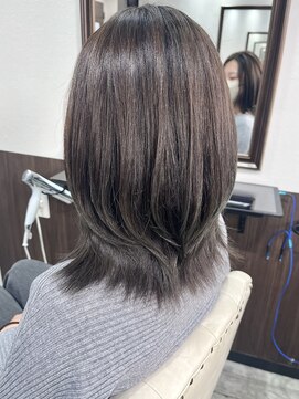 ベルヘアーデザイン 堺東(Belle hair Design) オリーブグレージュイルミナカラーレイヤーカットハッシュカット