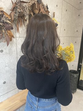 コケット(Coquette) 透明感 グレージュカラー