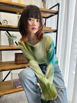 ラパンセ ブルー(LA PENSEE BLEU)&nbsp;ミディアムレイヤー　顔まわりカット　エンドカラー