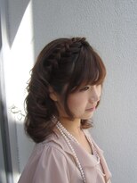 美容室イーナ(e na)&nbsp;ふんわりアレンジ巻きおろし