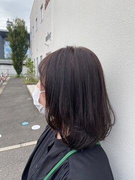 アドラーブル 万代店 (adorable) 【韓国風】大人ミディ×艶感カラー【10代20代】