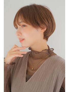 ヘアサロンガリカアオヤマ(hair salon Gallica aoyama) 大人可愛いひし形ボブ耳かけショートボブ/透明感ベージュ<青山>