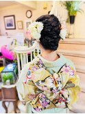 編み込みシニヨンヘア