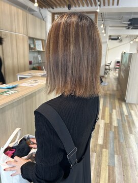 ラヴィエール(LAVIERE by R-EVOLUT) 白髪ぼかしハイライトカラー×ミルクティーベージュ 柏