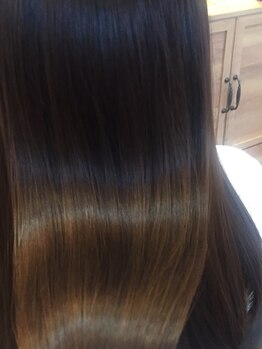 ナタル(natal)の写真/【六地蔵】繰り返しのカラーやパーマのダメージヘアもこだわりの商材で美しい髪に導きます♪