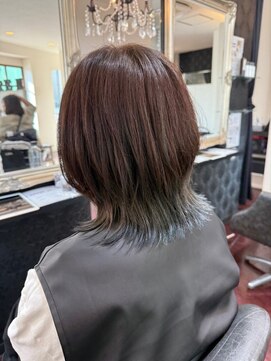 ローレン(LOREM) ウルフスタイル/インナーカラー/くびれミディアム/ひし形ヘア