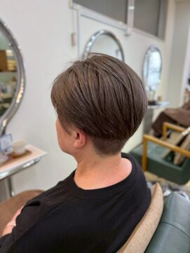 ビィーワンイースト(Be 1 EAST) ショート