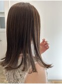 ベージュ×セミロング