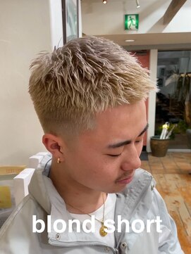 ドッグス 柏(Dawgs) フェザーパーマ サーフカール 刈り上げセンターパート