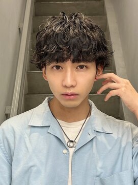 クロト(Clotho) 波巻き/スパイラルパーマツイストスパイラルメンズカットウルフ