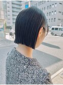 20代30代40代前下がりストレート小顔補正立体カット