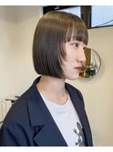 オリーブベージュとボブ