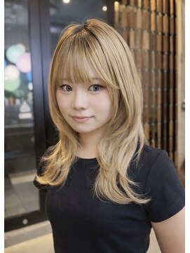 ロロネー 池田(Lolonois) セミロングレイヤースタイル