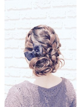 コムソワ(comme soi) 『comme soi』ゆるふわ編み込みアップ