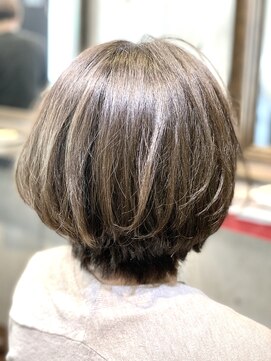 1+ アンプリュス(Unplus) フレンチボブ