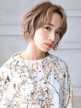 トロン(tronc) 大人可愛い２０代３０代４０代小顔メルティカラークールボブB2