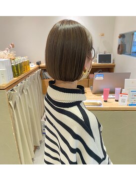 スリー(THREE) ミニボブ