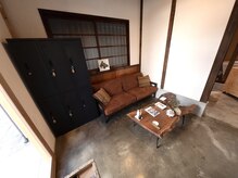 ◆オーダーメイドの家具や照明でゲストの皆さまをお迎え◆