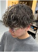 波巻きパーマメンズパーマメンズヘアツーブロックツイストパーマ