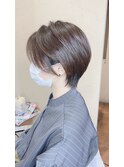 ショートボブ