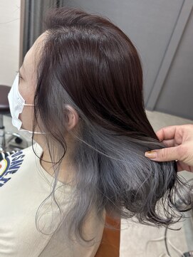 グラム 安城桜井店(gram) インナーカラー_シルバー_ブリーチ