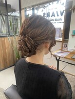 ヴィアルス 美園店(VIARS) ゆるふわシニョンアップスタイル