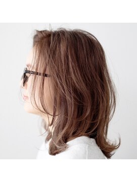 モンド ヘアクリエーション 西田店(monde hair creation) 【monde】ヘーゼルブラウンカラー×ふんわり外ハネボブ