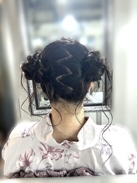 アイビー 新宿(IVY) ふわふわお団子ヘア