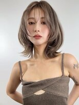 ソヨン 栄2号店(SOYON)&nbsp;小顔/外ハネ/セミディ/ミディアムレイヤーカット/ココアベージュ