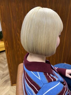 ビューティサロン ヒロセ ミニボブハイトーン