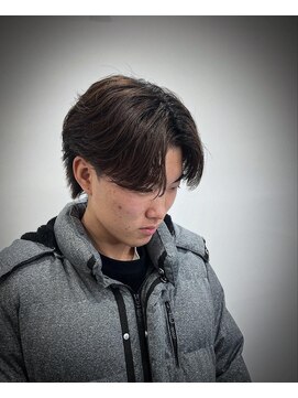 ブリーチ 金沢店(BLEACHi) センターパート×フェザーパーマで作る抜け感スタイル