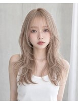 ノラ シンディ(NORA CYNDY)&nbsp;ホワイトミルクティーベージュハッシュカットレイヤーカット