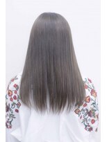 クアトロ グランシュ 川崎店(QUATRO × GranCieux)&nbsp;【QUATRO】柔らかい質感と黄色味を抑えるグレージュ